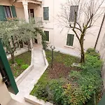 Lägenhet La Casetta Di San Zeno *